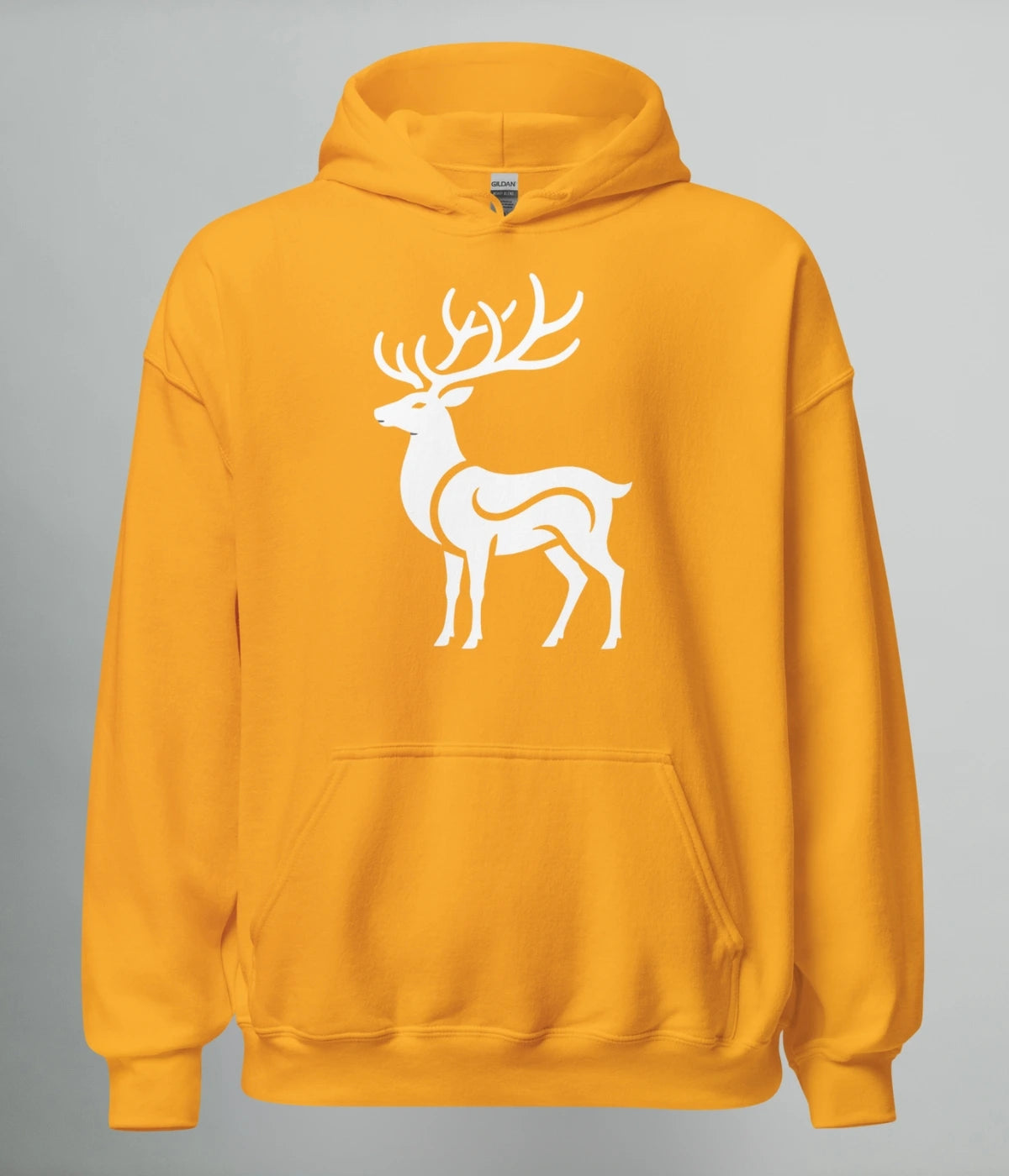 Gul hoodie med vitt renmotiv på bröstet, Arctic Blaze Hoodie från Heart of North – norrländsk streetwear med unisex passform.