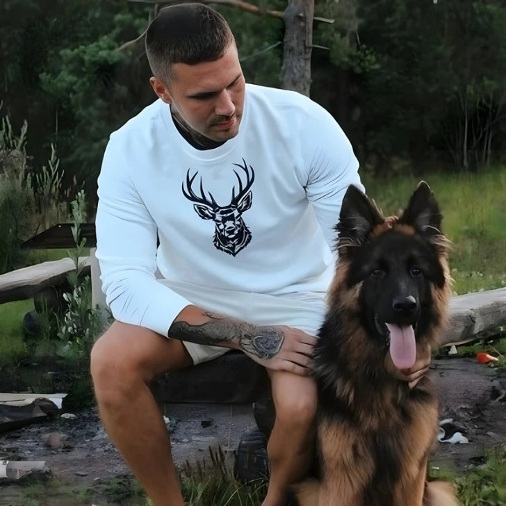 Vit Sweatshirt Black Deer Premium Norrland unisexkläder från Heart of North